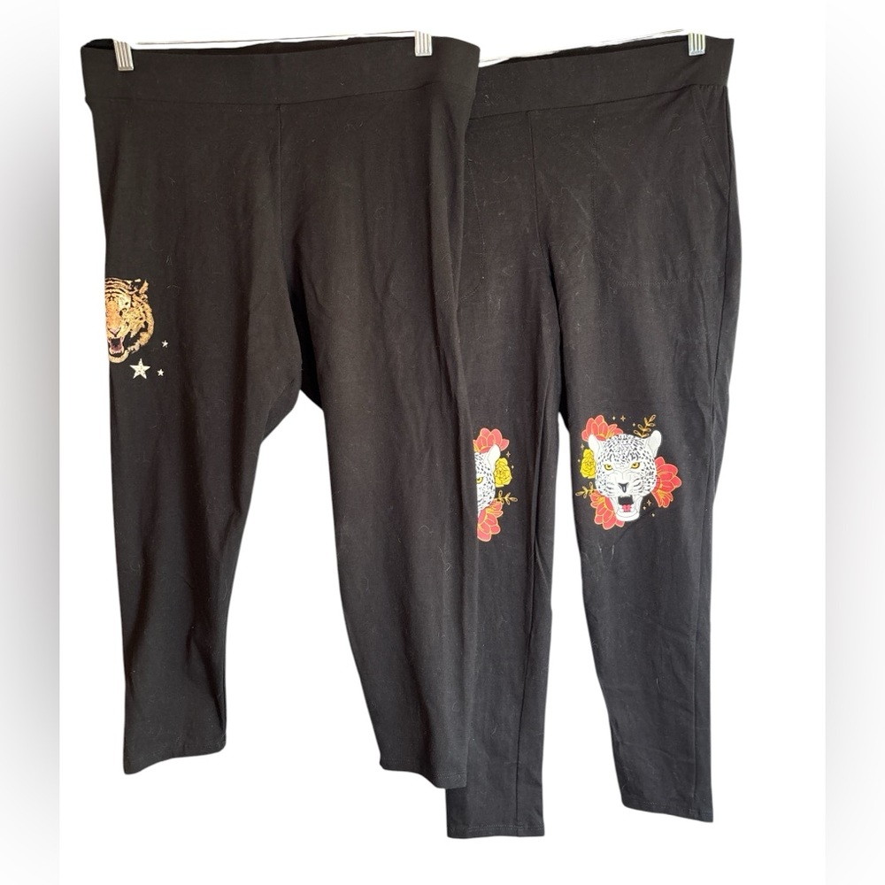 TWO! Torrid Size 2X Black Cropped Leggings Leopard Tiger Graphic